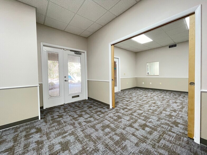 More Photos Of 4703 NW 53rd Ave, Gainesville Office For Sale