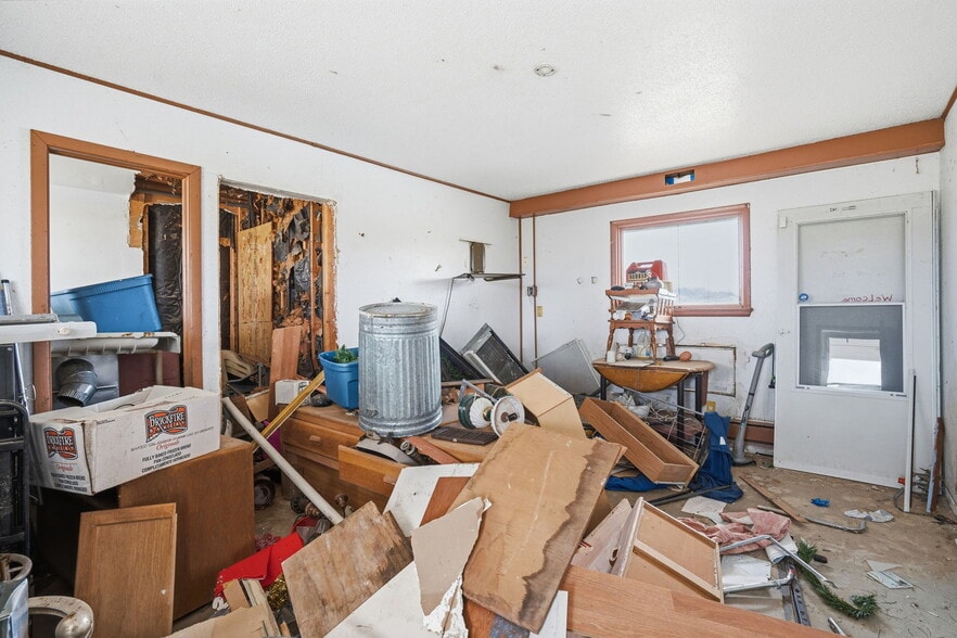 More Photos Of 1209 5th St, Tama Hotel For Sale