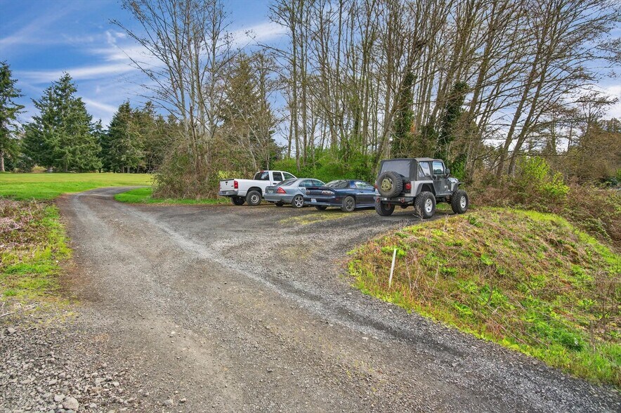 More Photos Of 305 E State Route 4, Cathlamet Auto Repair For Sale