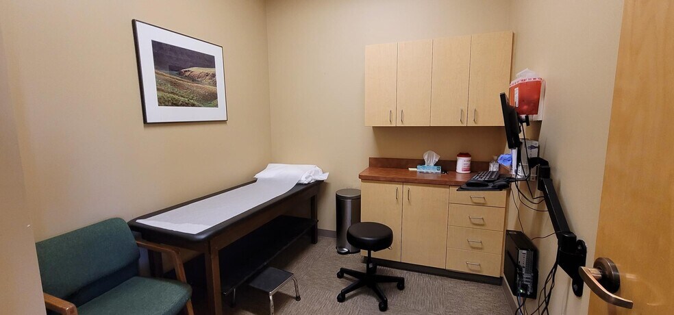 More Photos Of 929 SW Simpson Ave, Bend Medical For Lease