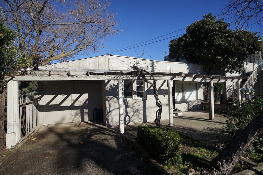 More Photos Of 1403 Leonard Ave, Modesto Apartments For Sale
