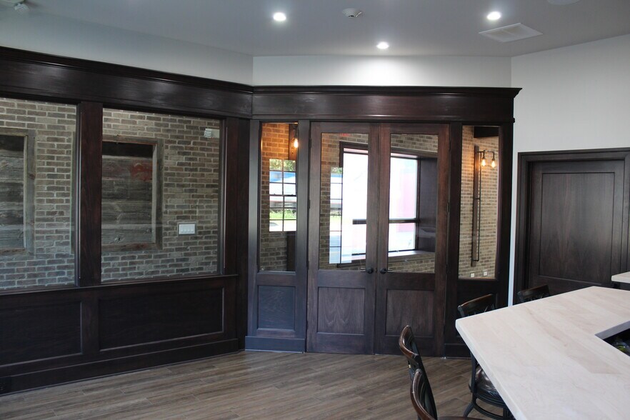 More Photos Of 608 Hillgrove Ave, Western Springs Office Residential For Sale