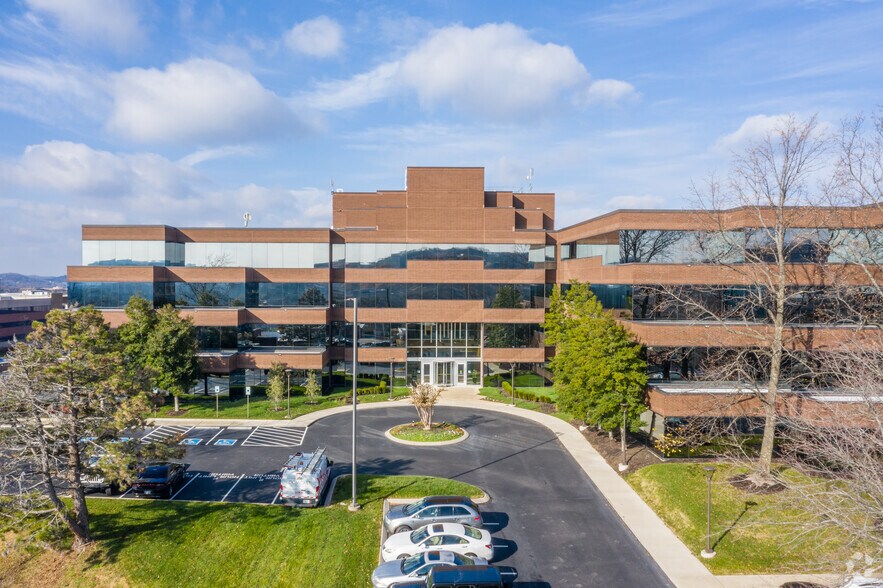 More Photos Of 155 Franklin Rd, Brentwood Office For Lease