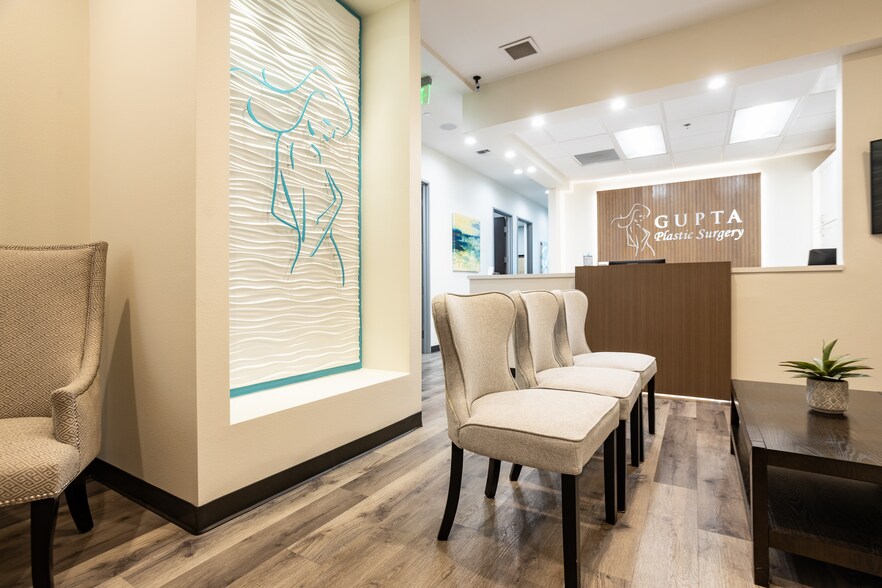 More Photos Of 10672 Wexford St, San Diego Medical For Lease