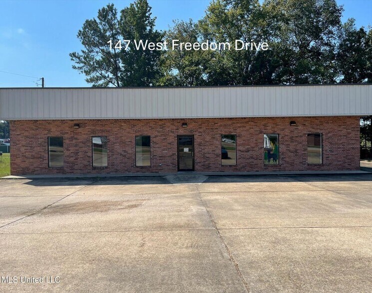 Primary Photo Of 147 W Freedom Dr, Liberty Daycare Center For Sale