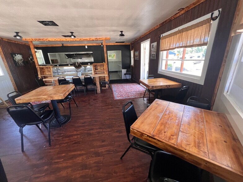 More Photos Of 930 S F St, Lakeview Restaurant For Sale