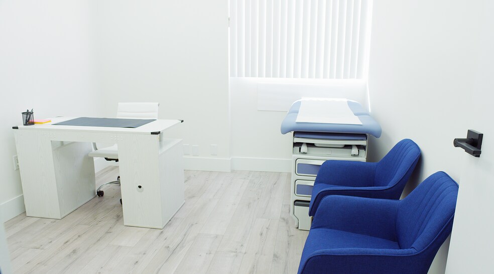 More Photos Of 233 W 1st St, North Vancouver Medical For Lease