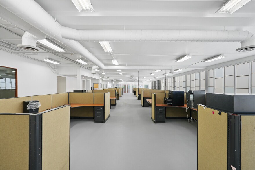 More Photos Of 2215 N Broadway, Santa Ana Medical For Sale