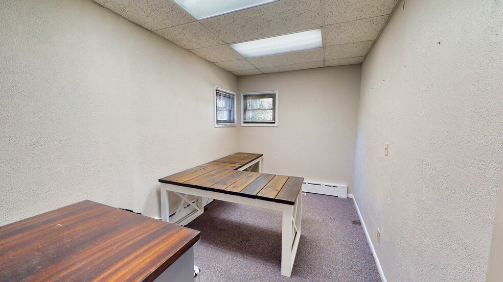More Photos Of 849 N Ellsworth St, Naperville Office For Sale