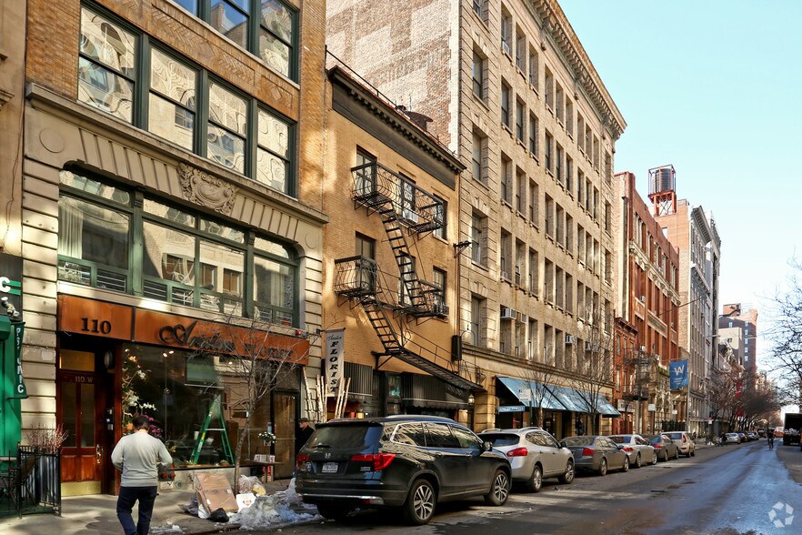 More Photos Of 112 W 17th St, New York Storefront Retail Office For Lease