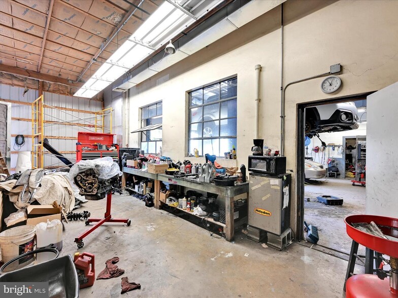 More Photos Of 801 S Prince St, Lancaster Auto Repair For Sale