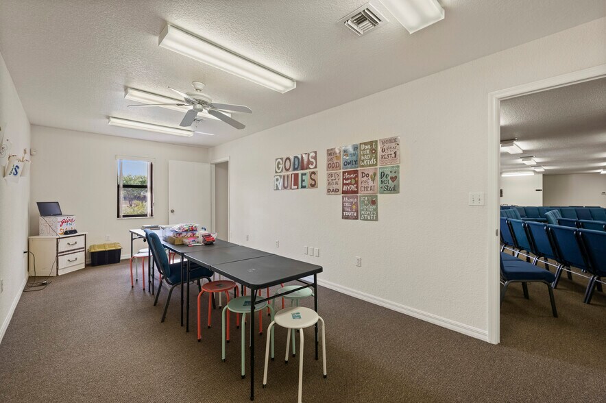 More Photos Of 5241 Highway 17, Arcadia Flex For Sale