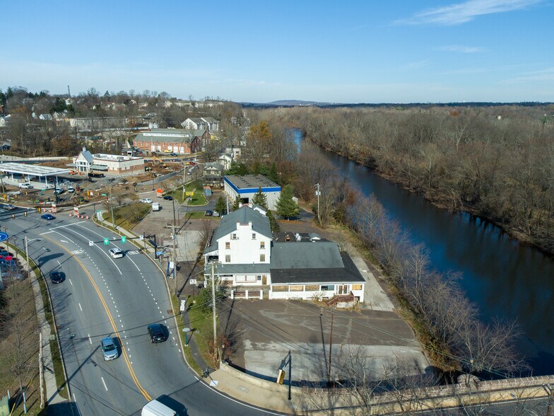More Photos Of 1 E Main St, Collegeville Restaurant For Sale