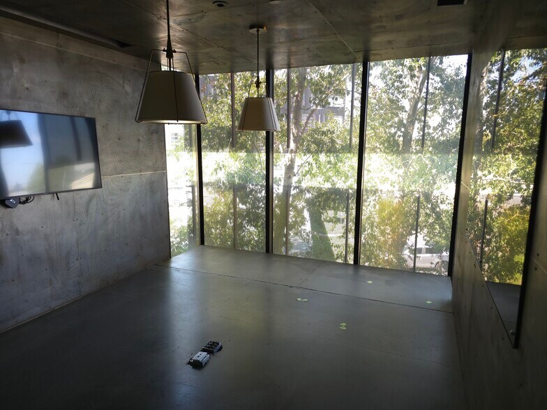 More Photos Of 3457 Ringsby Ct, Denver Loft Creative Space For Lease