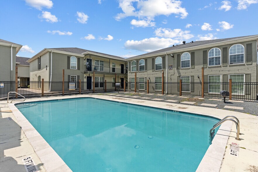 More Photos Of 8330 Carvel Ln, Houston Apartments For Sale