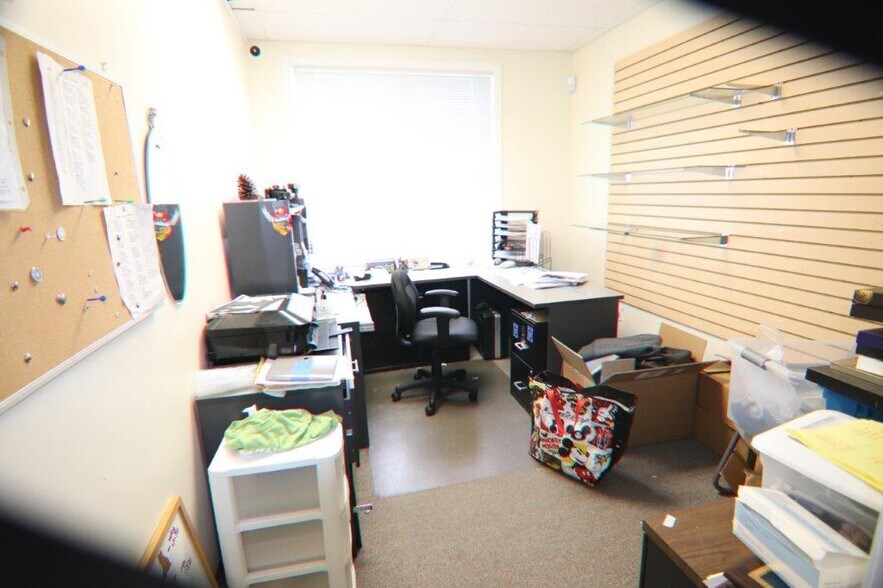 More Photos Of 104 Charles Eldridge Rd, Lakeville Office For Lease