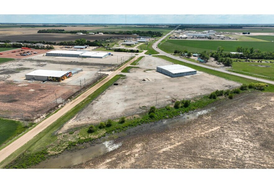 More Photos Of SE 241 SE 10 Ave, Great Bend Warehouse For Sale