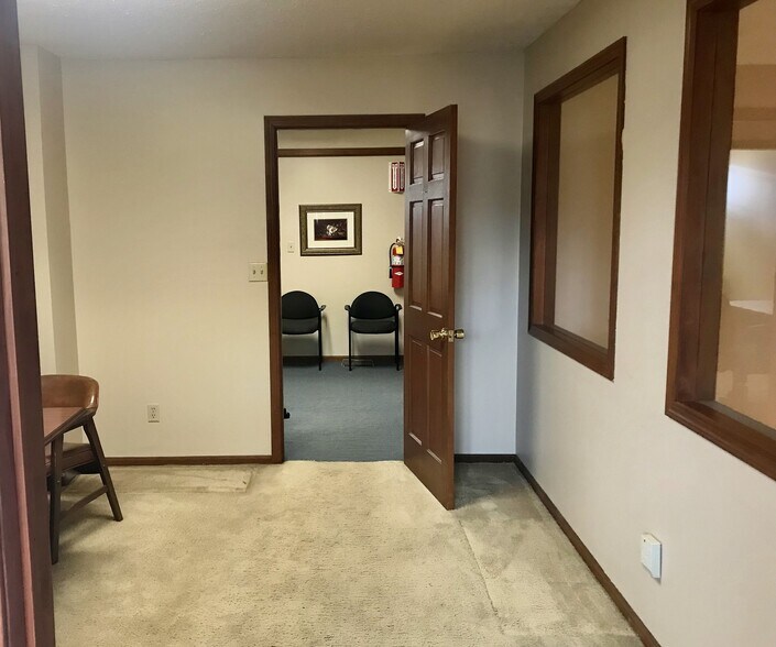 More Photos Of 4920 Reed Rd, Columbus Loft Creative Space For Lease