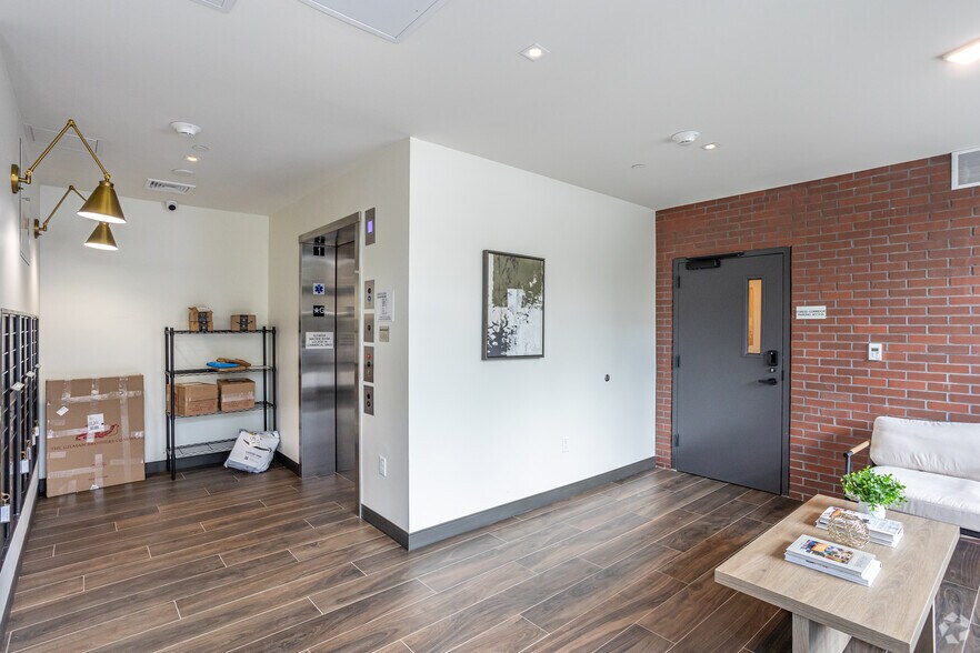 More Photos Of 166 Main St, Watertown Apartments For Lease