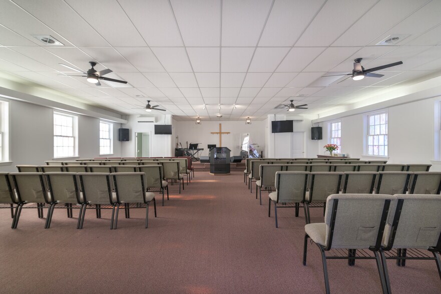 More Photos Of 402 Worth St, Mount Airy Religious Facility For Sale