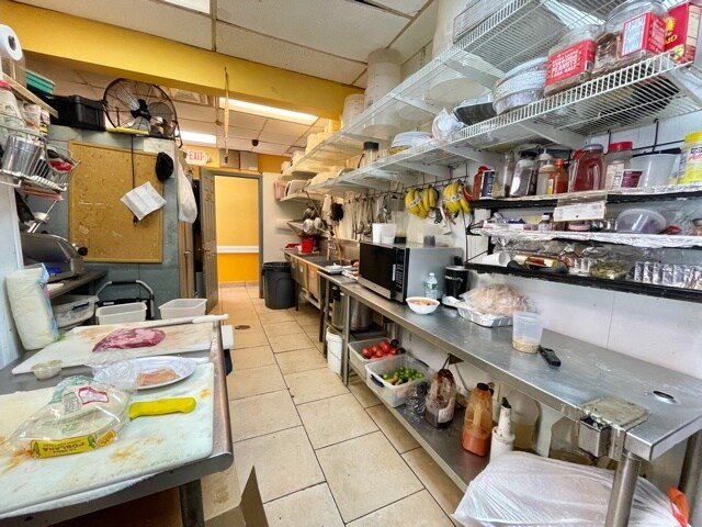 More Photos Of 50 Middle Country Rd, Coram Storefront Retail Office For Lease