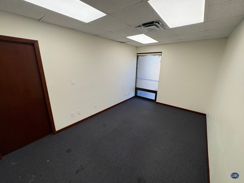 More Photos Of 325 5th Ave, Indialantic Office For Lease