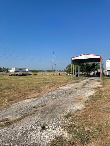 More Photos Of 2300 S Business 45, Corsicana Land For Sale