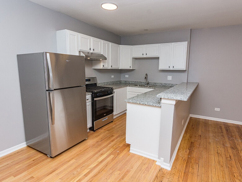 More Photos Of 7350 S Phillips Ave, Chicago Apartments For Sale