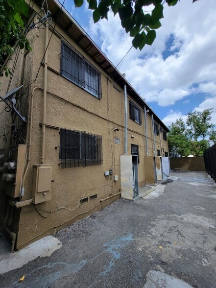 More Photos Of 9234 Graham Ave, Los Angeles Apartments For Sale