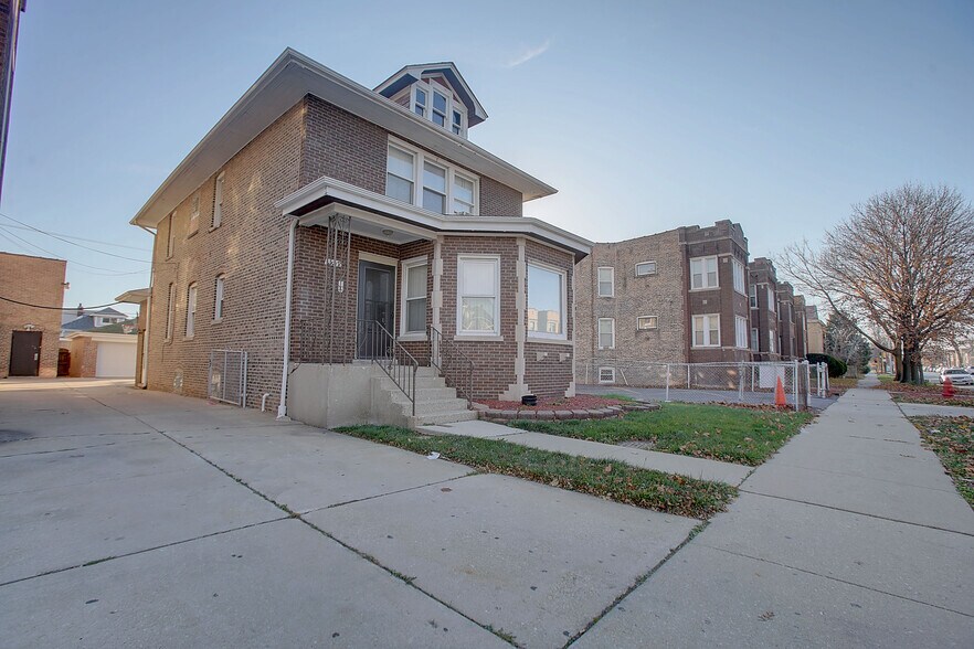 More Photos Of 1321-1323 S Austin Blvd, Cicero Religious Facility For Sale