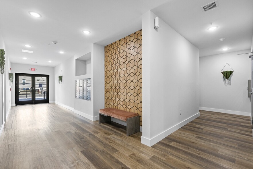 More Photos Of 50-56 Norfolk St, Newark Apartments For Lease