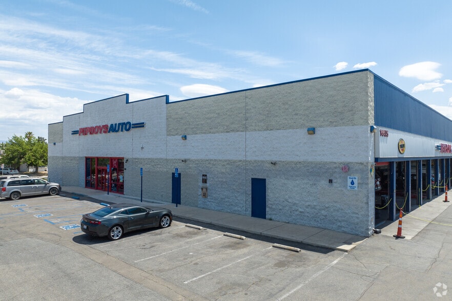 Primary Photo Of 14475 7th St, Victorville Auto Repair For Lease