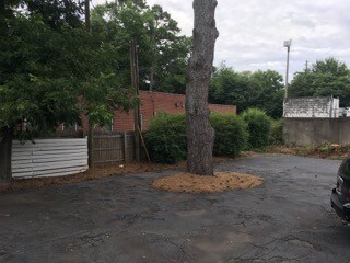 More Photos Of 800 NE Brackett Rd, Marietta Medical For Lease