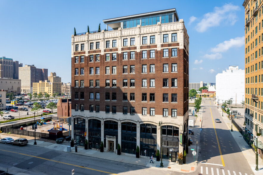 Primary Photo Of 2233 Park Ave, Detroit Apartments For Sale