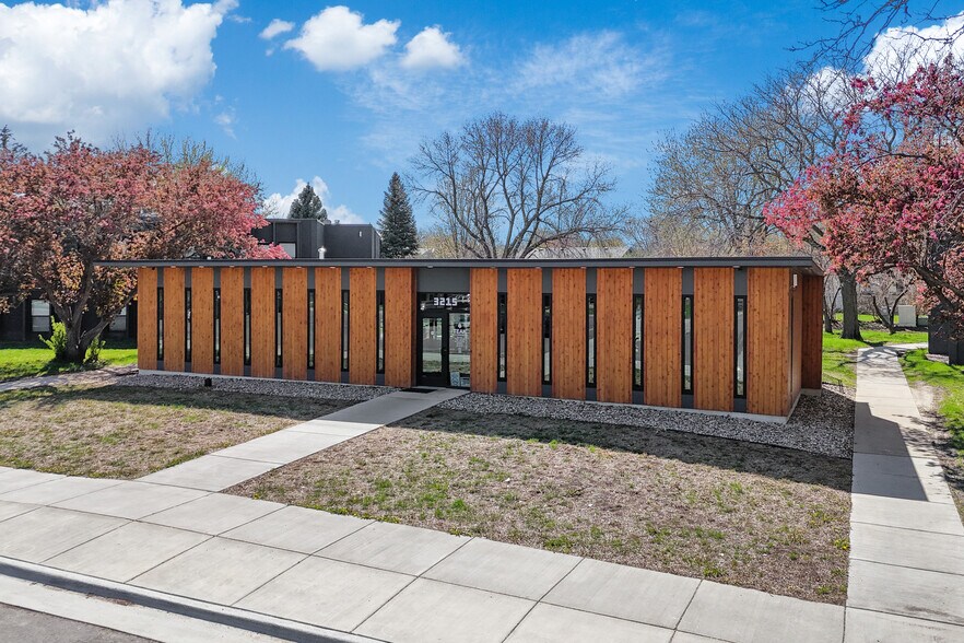 Primary Photo Of 3300 S Westbrooke Ln, Sioux Falls Apartments For Sale