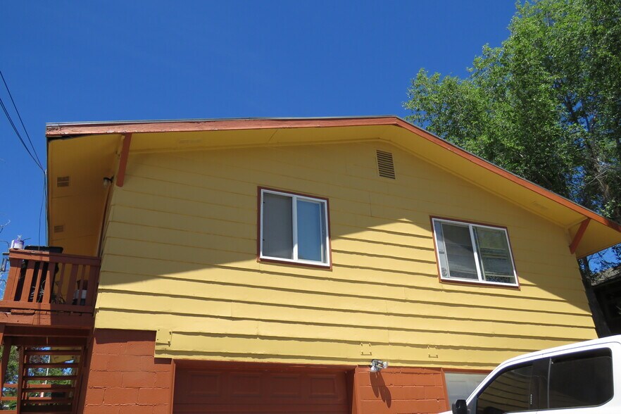 More Photos Of 326 Jefferson St, Klamath Falls Multifamily For Sale