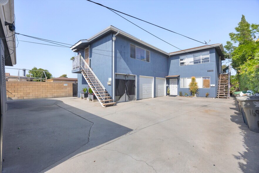 More Photos Of 16928 S Berendo Ave, Gardena Apartments For Sale