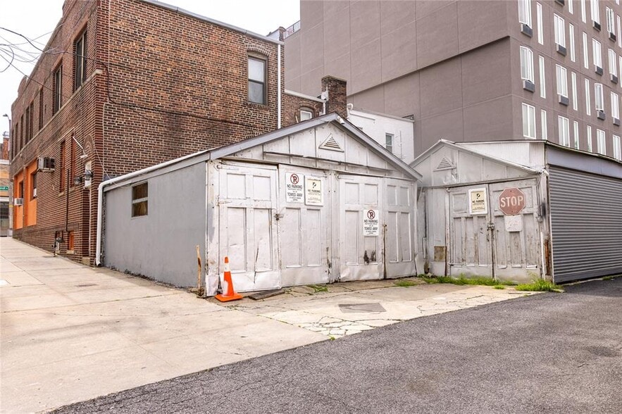 More Photos Of 375 Huguenot St, New Rochelle Religious Facility For Sale