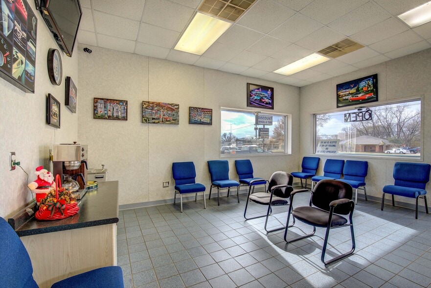 More Photos Of 1430 S Broadway St, Sulphur Springs Carwash For Sale