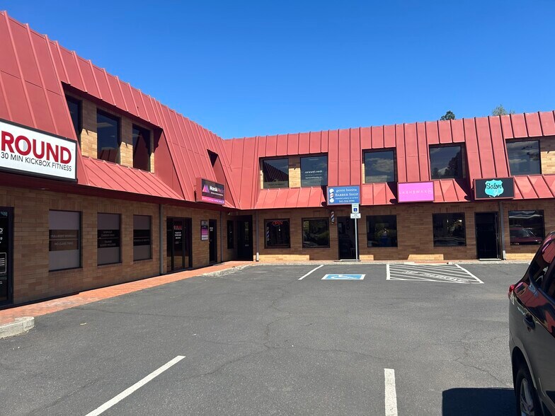 More Photos Of 1404 NE 3rd St, Bend Storefront Retail Office For Lease