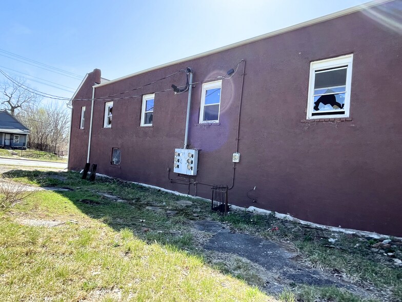 More Photos Of 1306 Wood Ave, Kansas City Multifamily For Sale