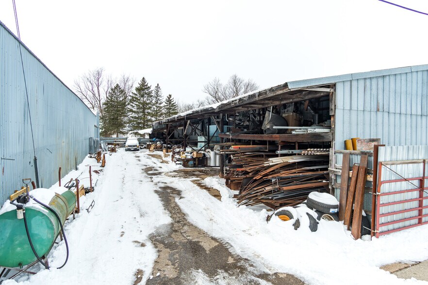 More Photos Of 101 Tanner St, Melrose Freestanding For Sale