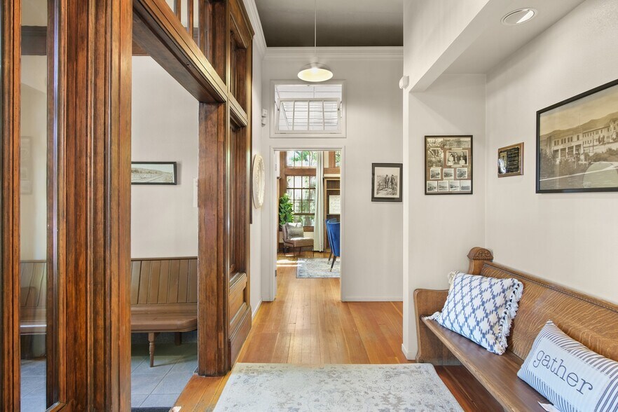 More Photos Of 355 W Las Palmas Ave, Patterson Office Residential For Sale