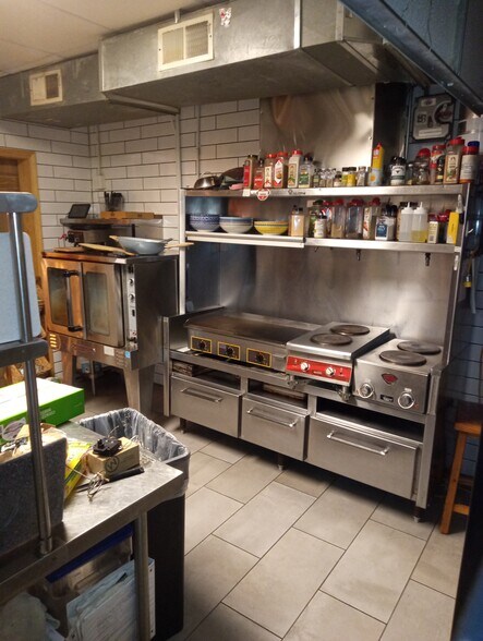 More Photos Of 214 S Mckay Ave, Spring Valley Storefront Retail Residential For Sale