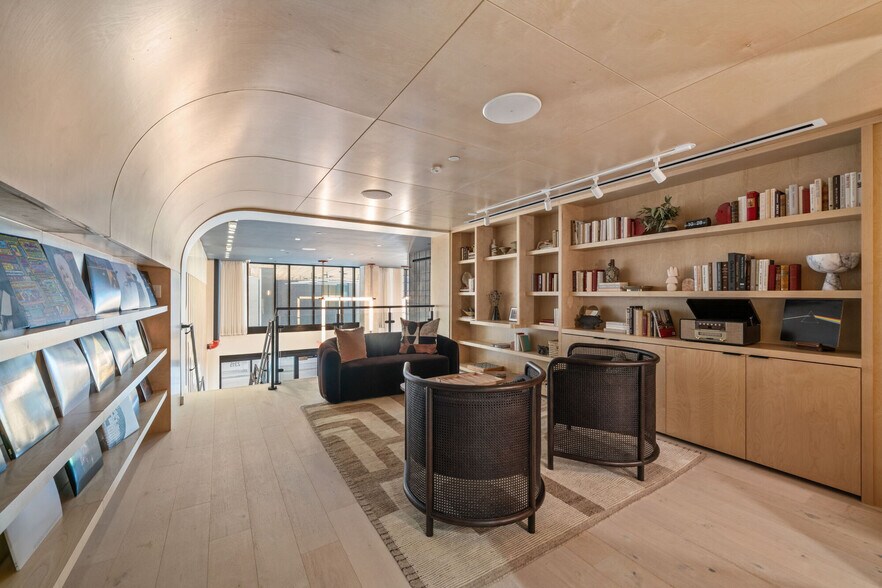 More Photos Of 2315 Navigation Blvd, Houston Apartments For Lease