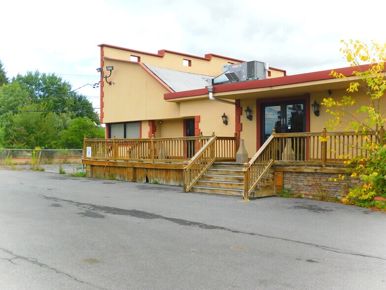 More Photos Of 2930 State Route 7, Howes Cave Restaurant For Sale