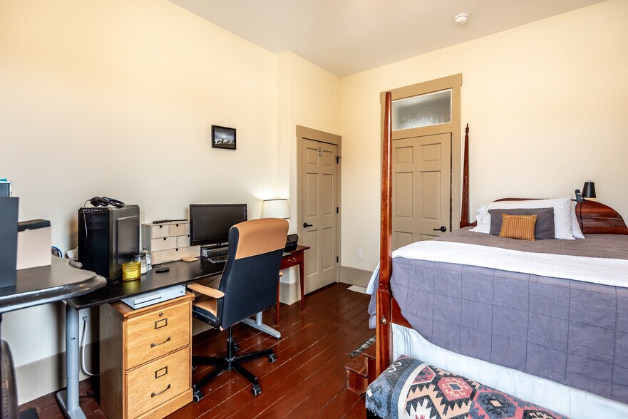 More Photos Of 320 N Mechanic St, Lebanon Multifamily For Sale