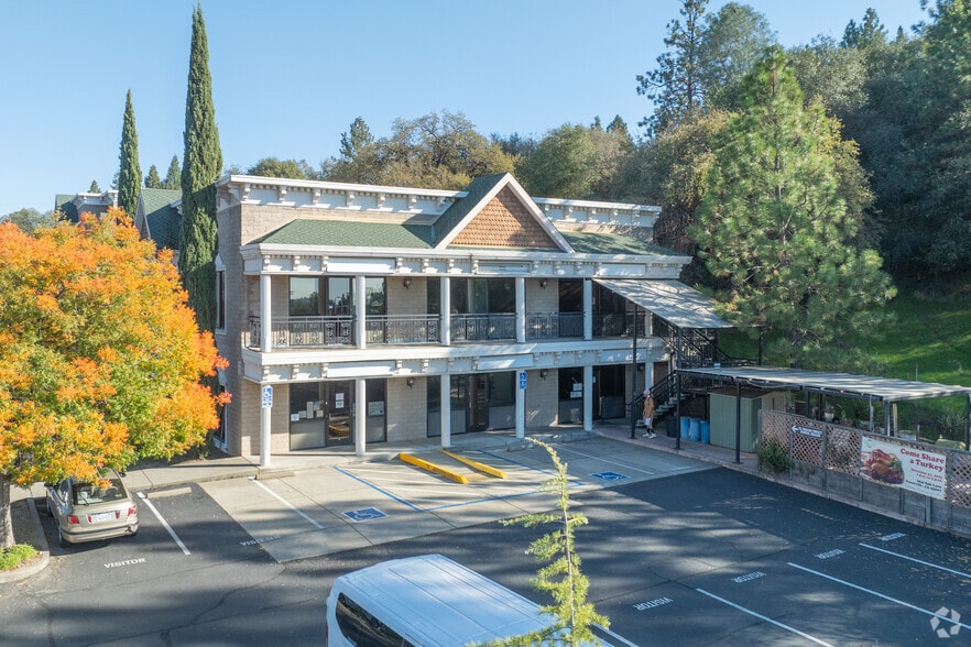 Primary Photo Of 768 Pleasant Valley Rd, Diamond Springs Office For Sale