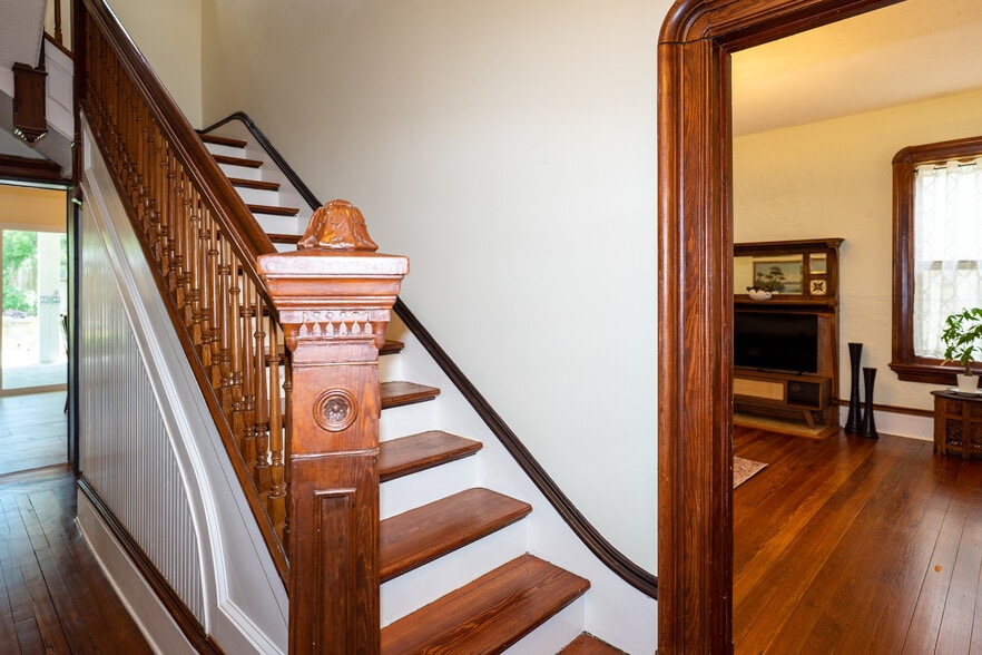 More Photos Of 33 Old Mission Ave, Saint Augustine Specialty For Sale