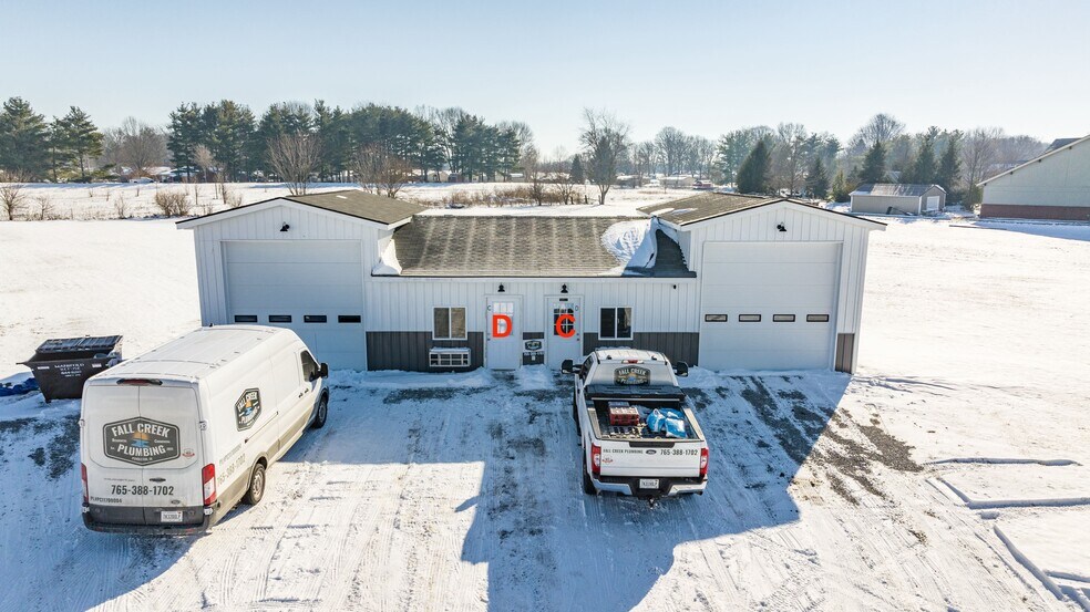 More Photos Of 8758 IN-9, Pendleton Light Manufacturing For Sale